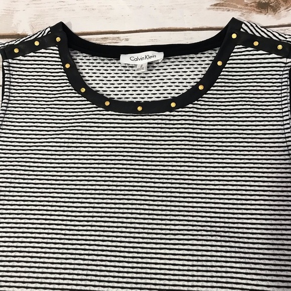 Calvin Klein Black White Sleeveless Top Blouse size medium shirt office wear - Picture 10 of 12